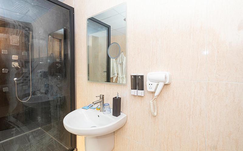 Hotel Le Figaro Douala Eksteriør billede