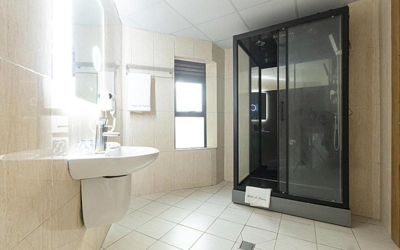 Hotel Le Figaro Douala Eksteriør billede